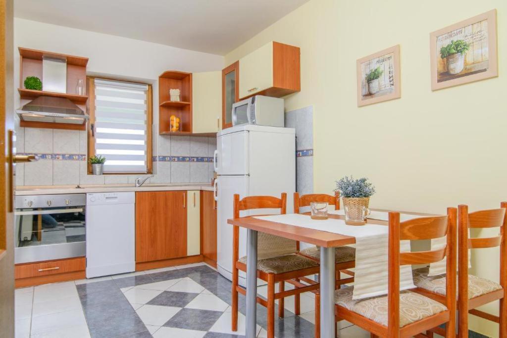 Apartments Dubravka Trogir Extérieur photo