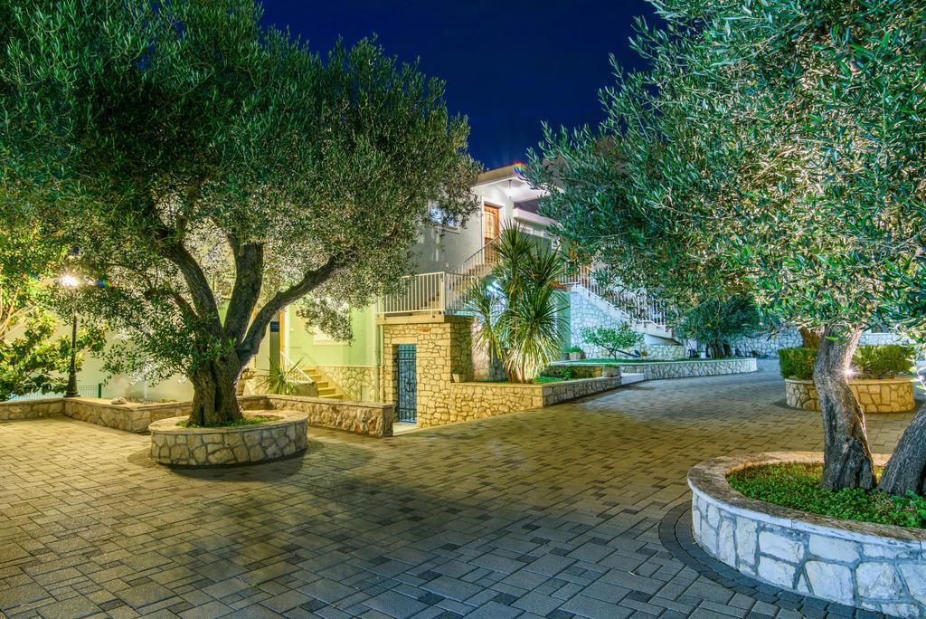 Apartments Dubravka Trogir Extérieur photo